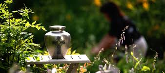 Choosing the Most Appropriate Cremation Urn